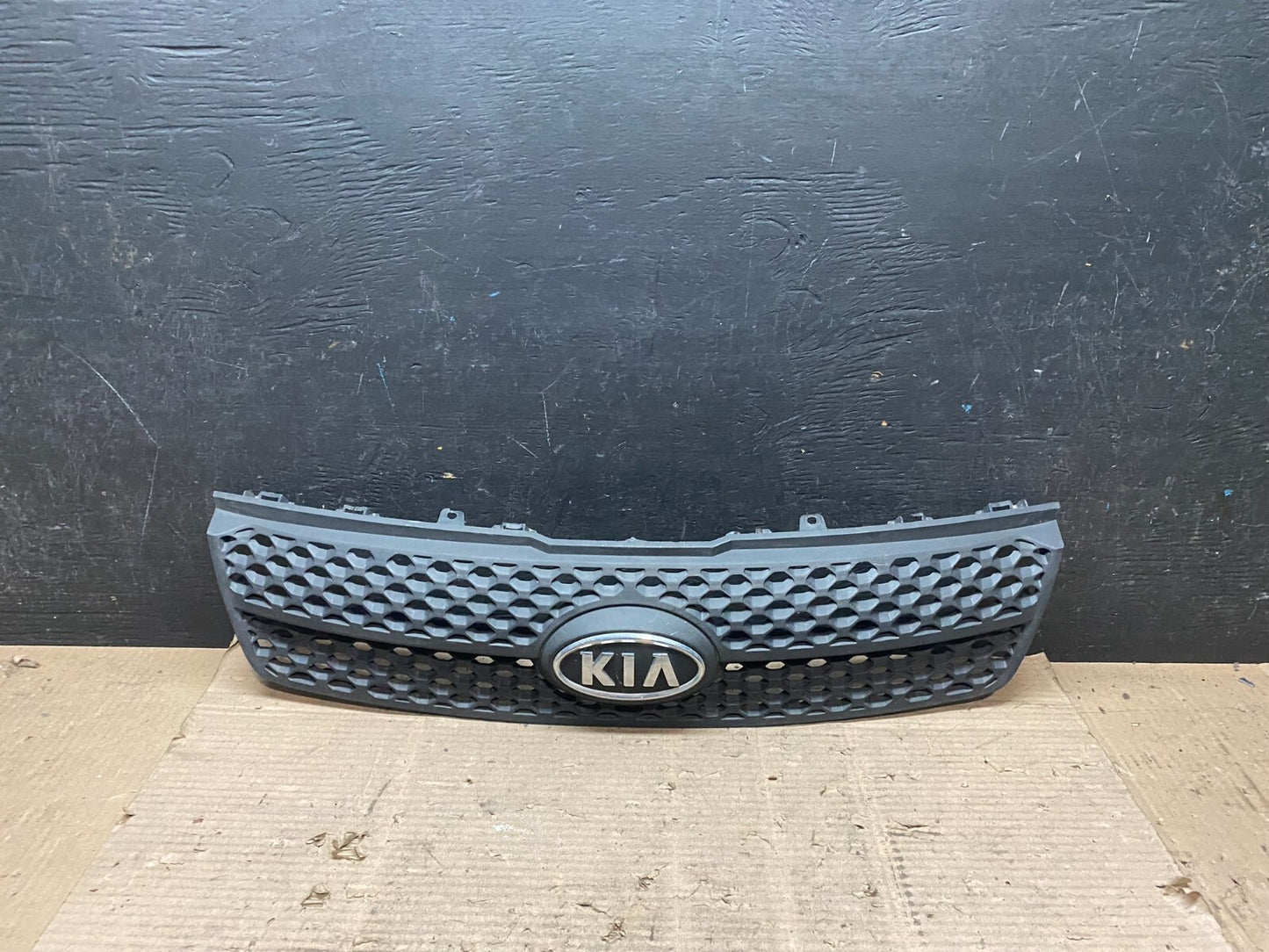 2007 to 2009 Kia Spectra 5 Door Hathcback Front Upper Grill Grille H4428 DG OEM0