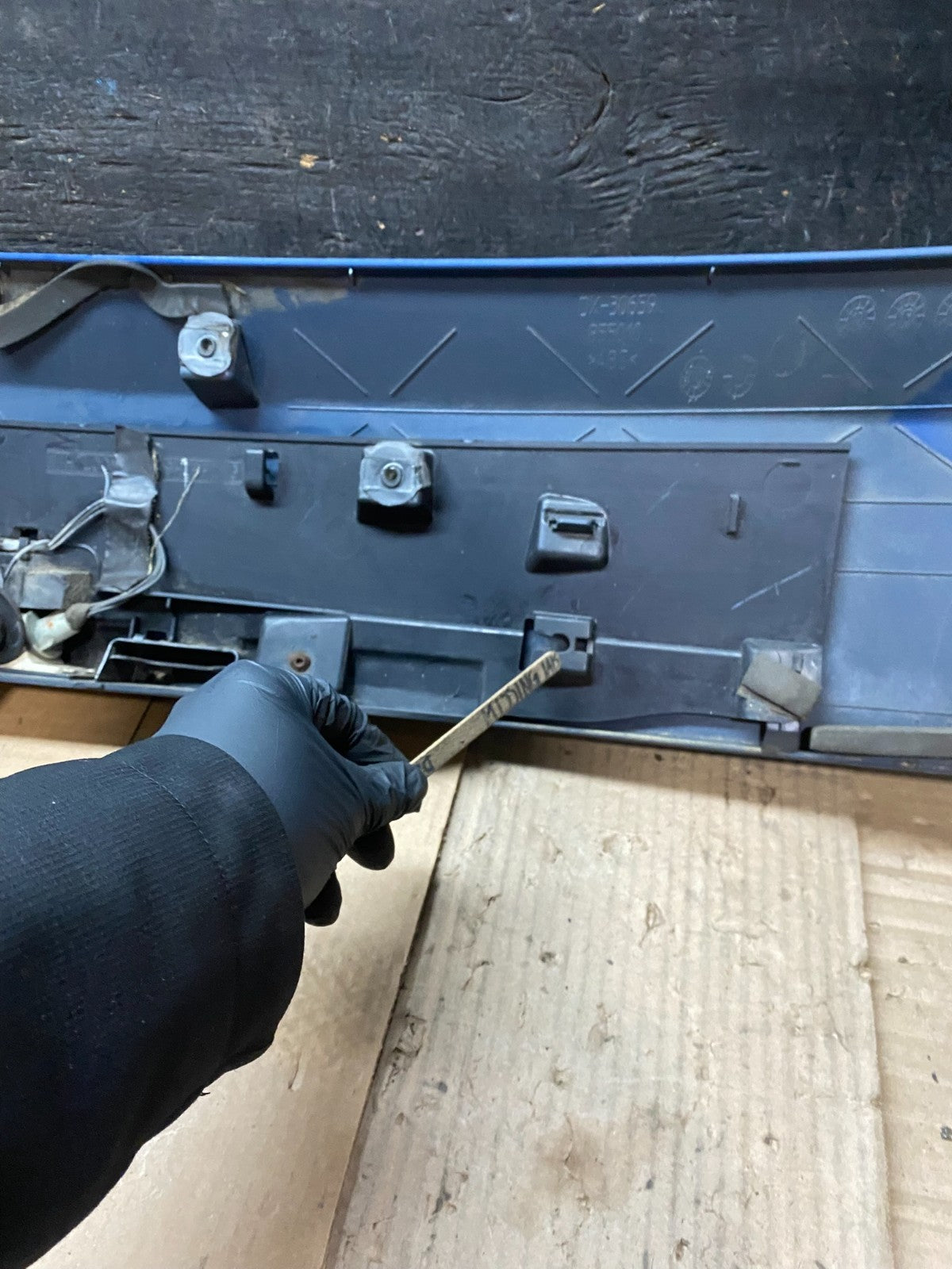 2011-2018 Dodge Grand Caravan Black Rear Tail Gate Trim Molding Panel V6940 DG17