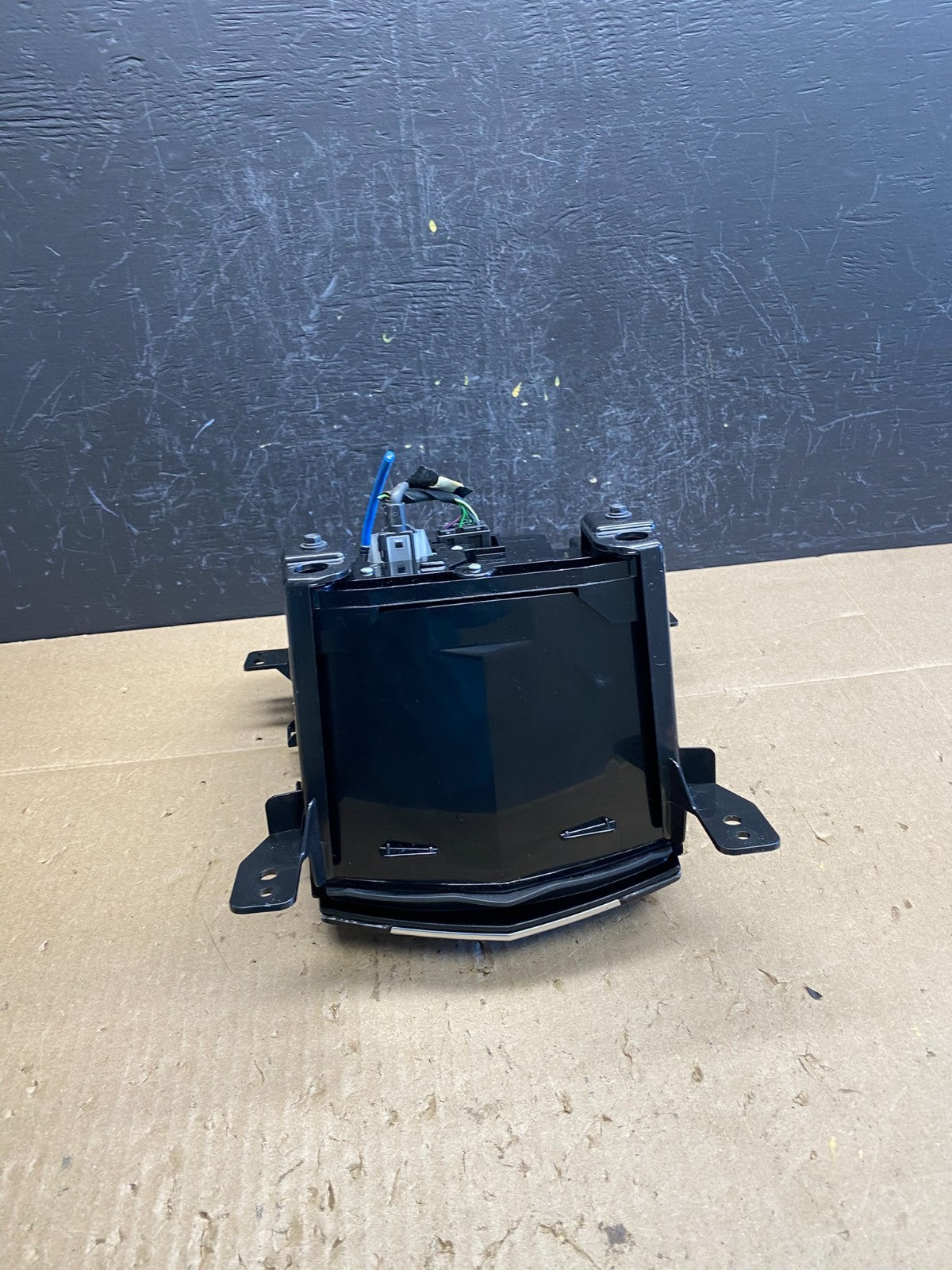 2013-2016 Cadillac SRX Radio Display Screen Control Panel AC6691 DG6