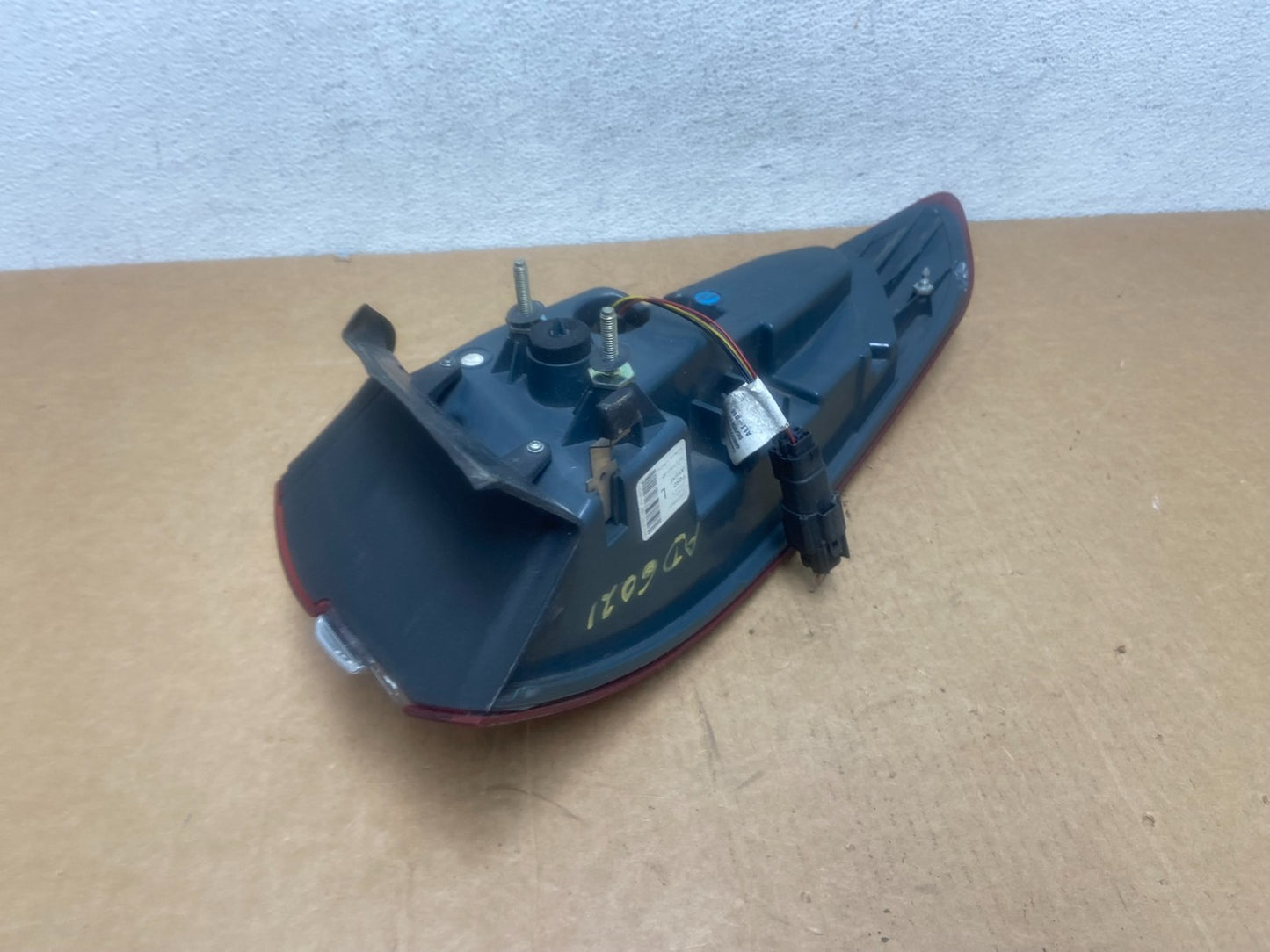 2017 - 2018 Ford Fusion Left Driver LH Side Tail Light AD6021 DW5