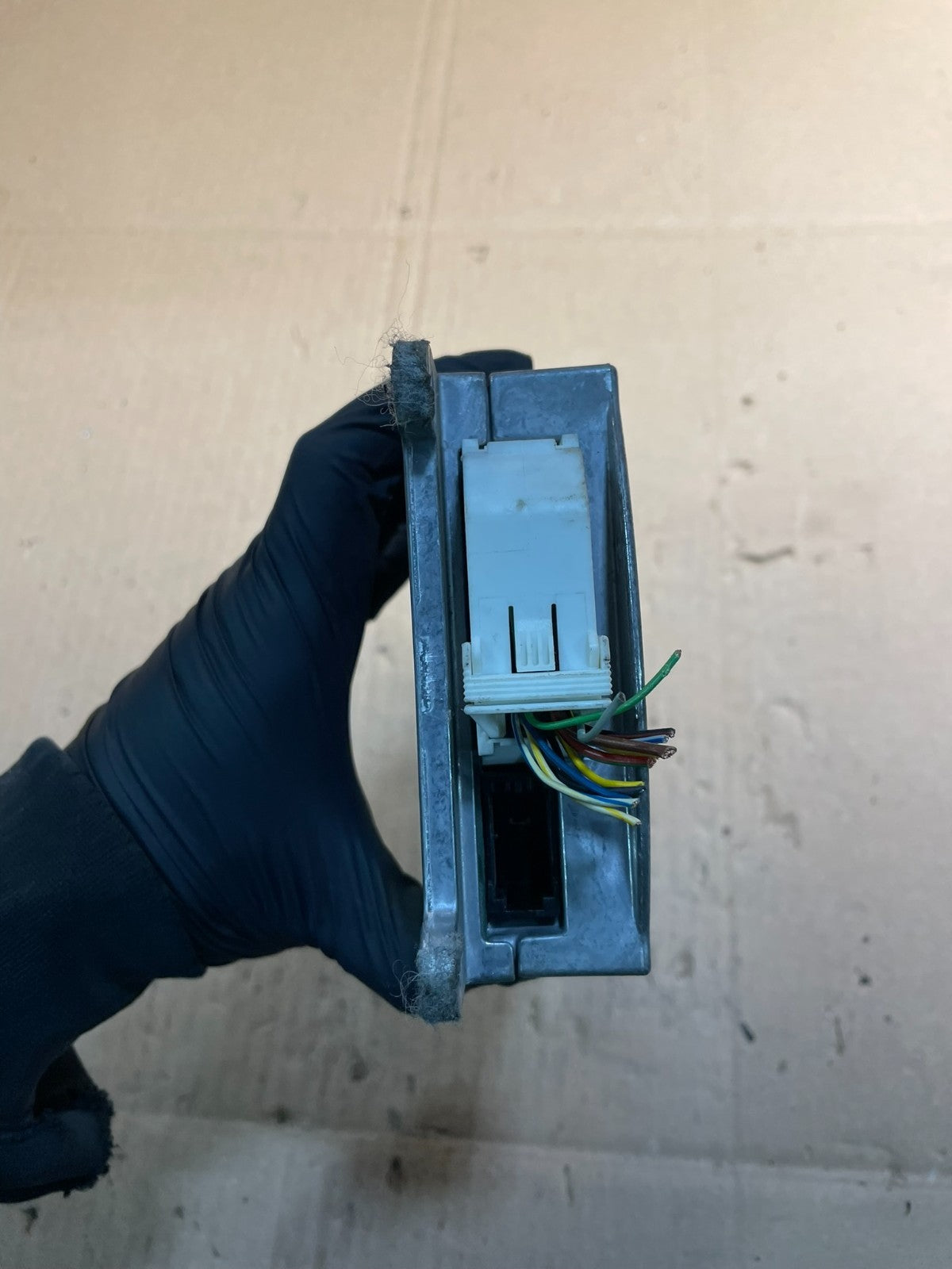 2007 to 2011 Bmw Bluetooth  Control Module Computer Telematics OEM V1800 DG4