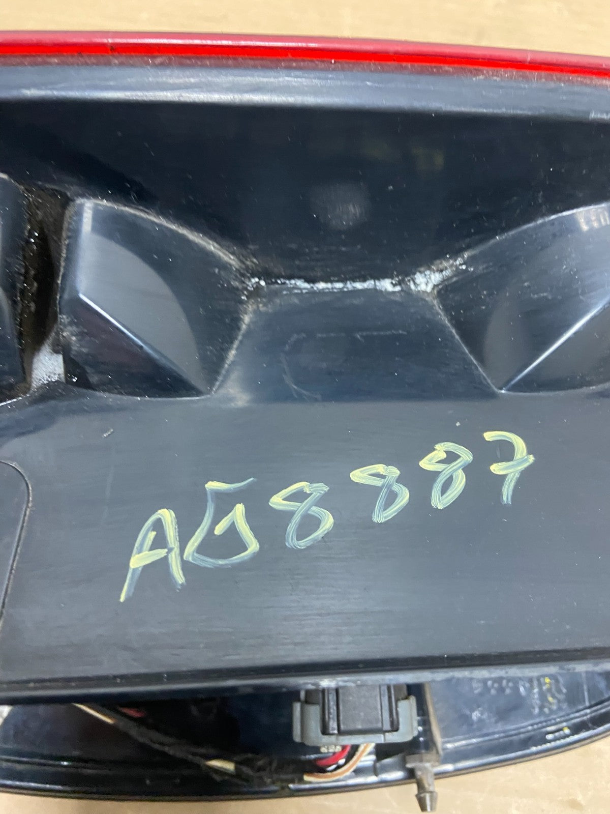 2005 2006 2007 Jeep Liberty Left Driver Lh Side Tail Light AG8887 DW7