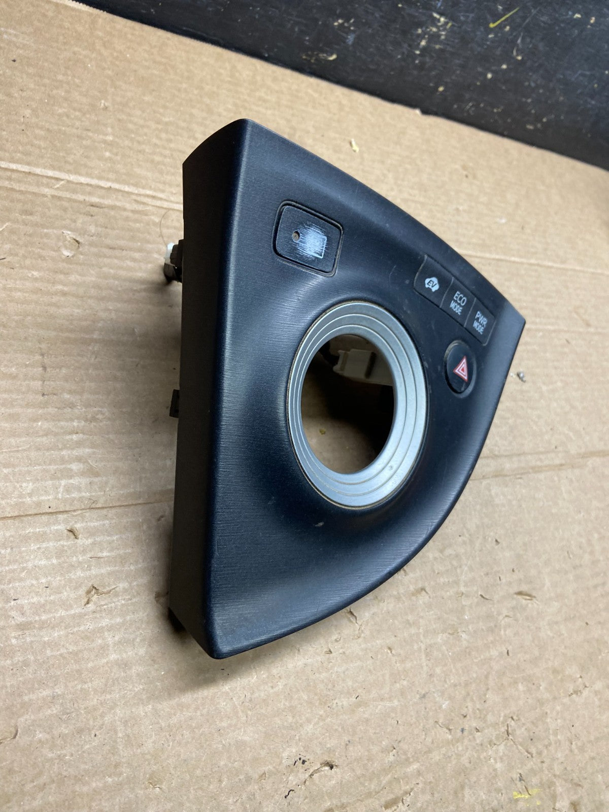 2010 to 2015 Toyota Prius 1.8L Gear Shifter Trim Panel Cover Bezel w0327 DG2