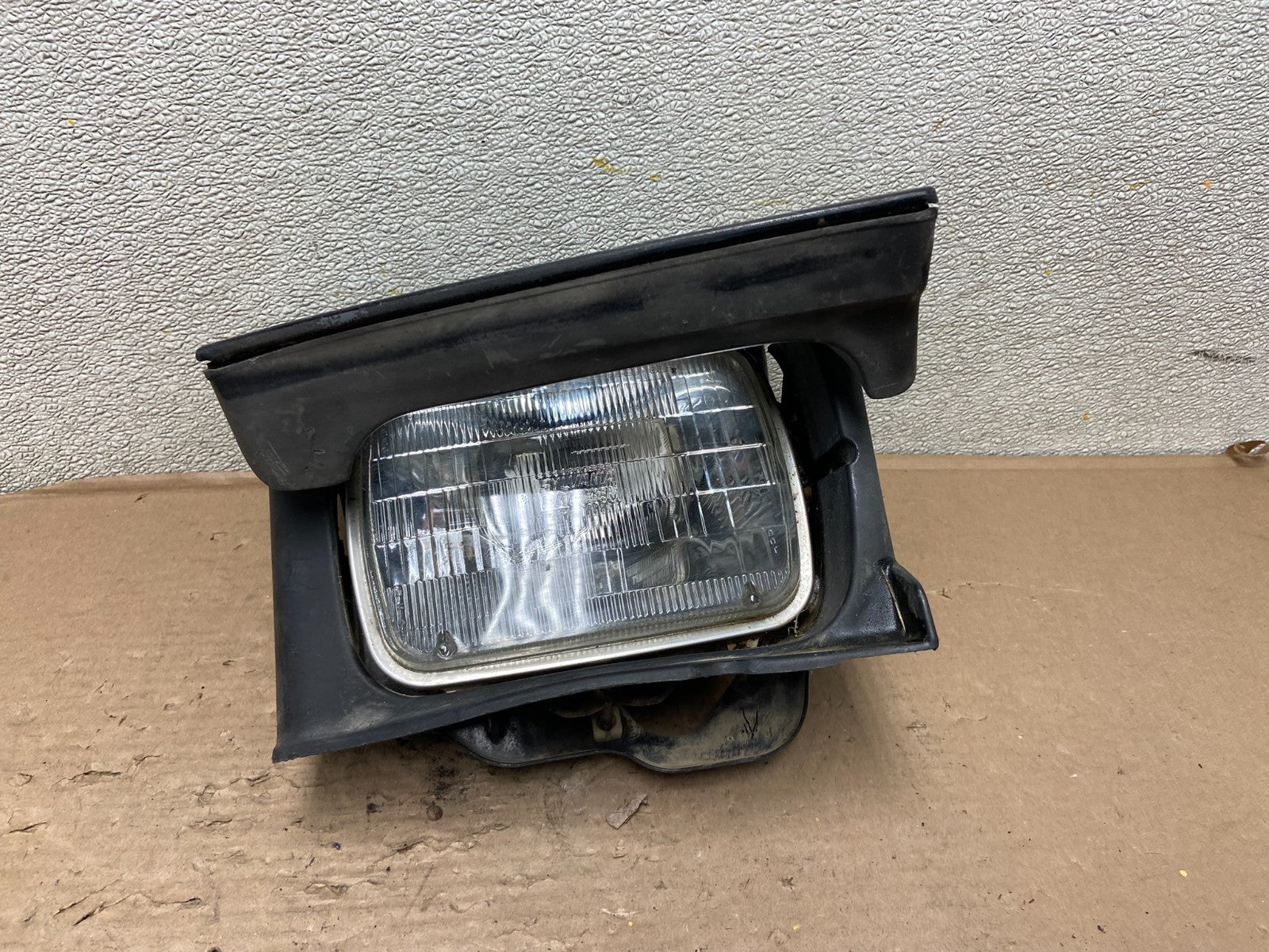 1986 - 1991 Mazda RX7 RX-7 Right Passenger RH Halogen Headlight OEM ab0855 DG0