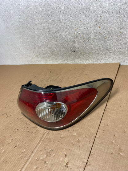 2002 to 2004 Lexus ES300 ES330 Right Passenger Side Tail Light AI5471 LK1