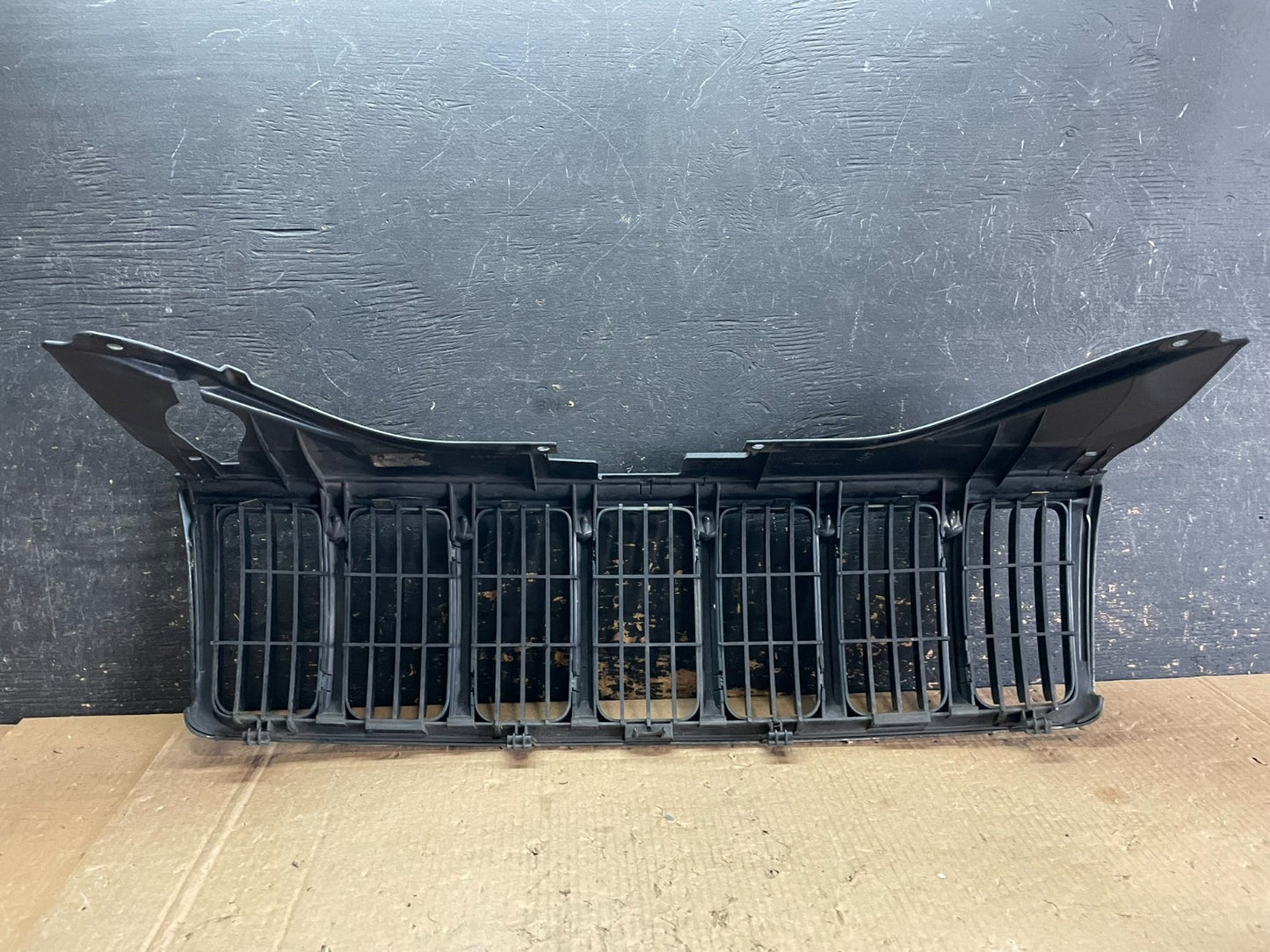 2005 2006 2007 Jeep Grand Cherokee Front Upper Grill Grille OEM AB3209 DG3