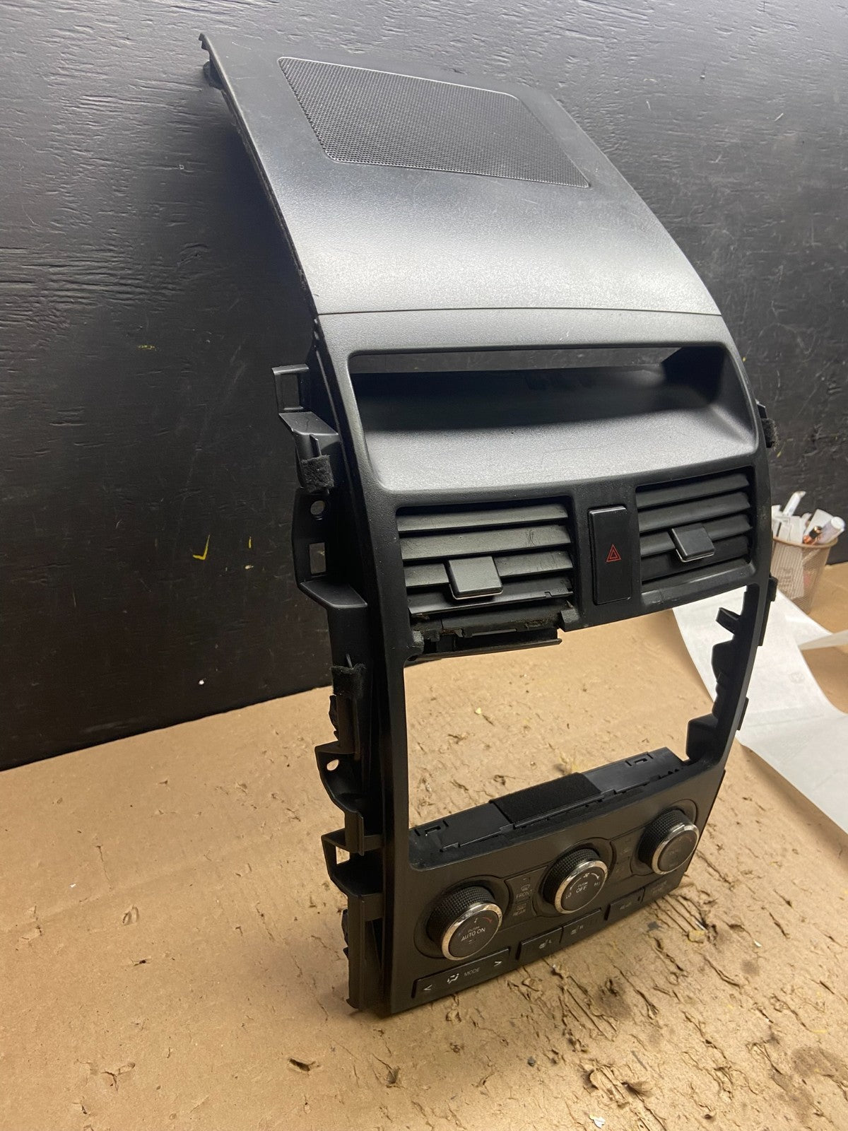2010 - 2015 Mazda CX-9 Radio Dash Trim Bezel W/Vent AC Climate Control t8957 DG2