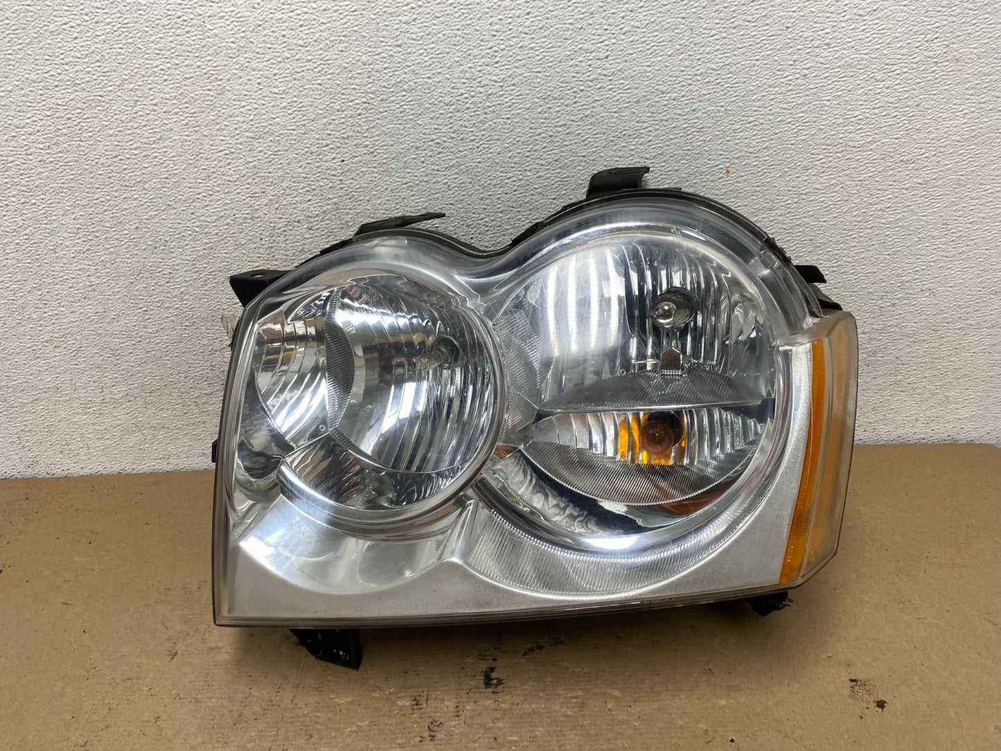 2008-2010 Jeep Grand Cherokee Left LH Driver Side Halogen Headlight AF4634 LK0