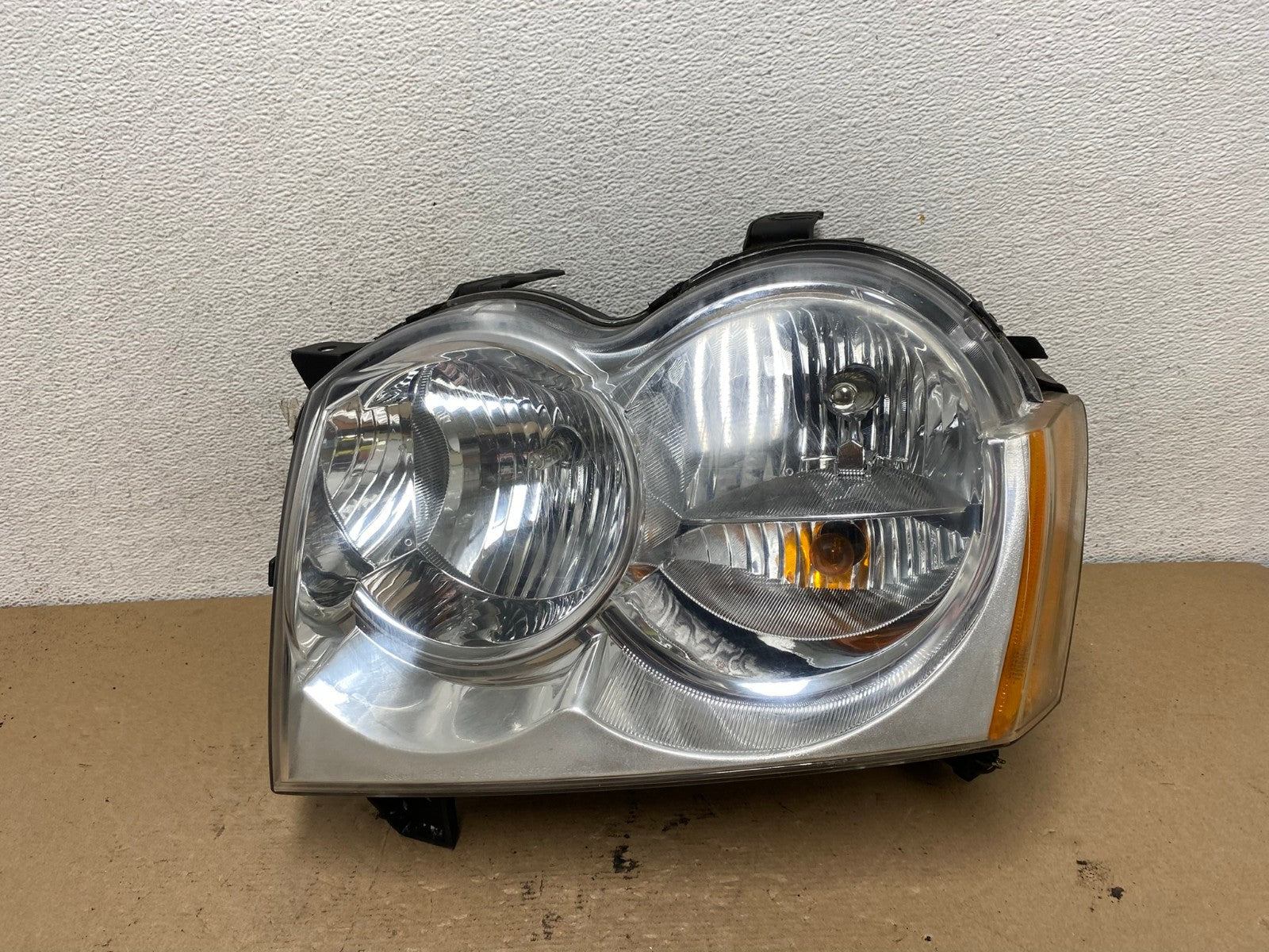2008-2010 Jeep Grand Cherokee Left LH Driver Side Halogen Headlight AF4634 LK0