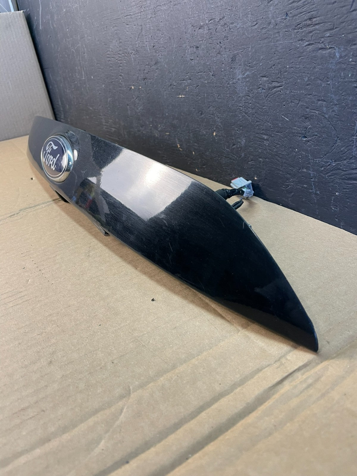 2013 to 2016 Ford Escape Rear Trunk Molding With Camera ac5314 DG2