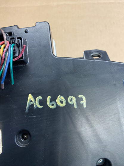 2007 to 2013 Chevrolet Silverado Suburban Cluster Gauge Speedometer OE ac6097 DG6