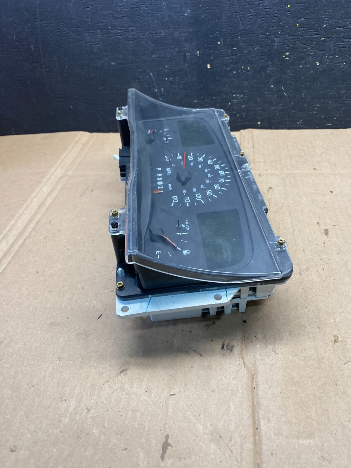 1981 to 1989 Lincoln Town Car Speedometer Gauge Cluster Oem AB2178 DG2