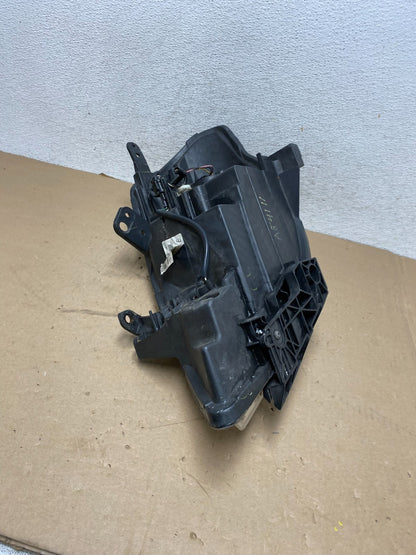 2008 to 2012 Nissan Versa Headlight Right Passenger Rh Side AG4111 DW9