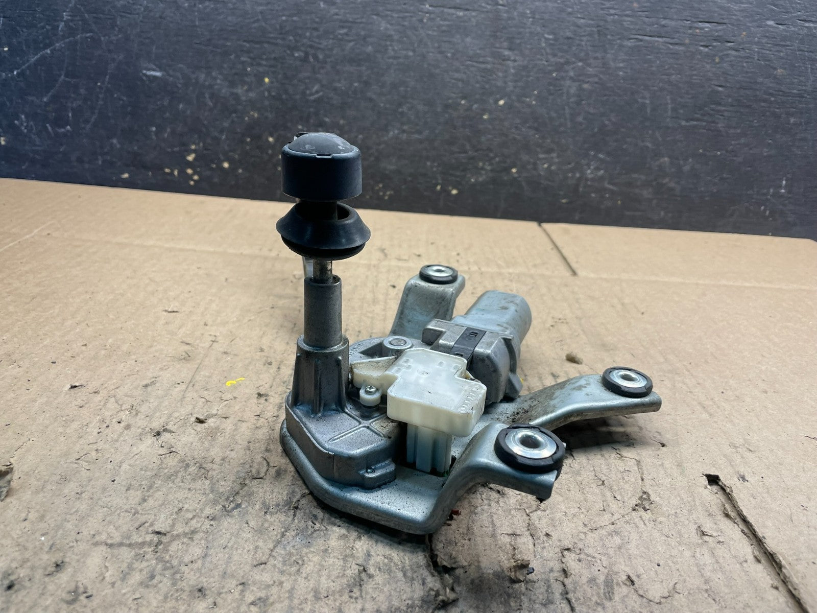 2007-2012 Dodge Caliber Tailgate Back Door Rear Wiper Motor Wiper v9198 DG2