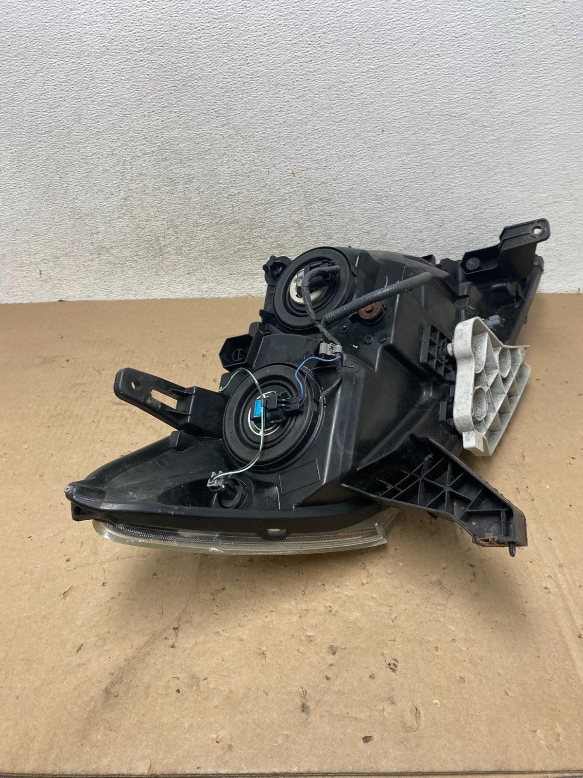 2013 - 2016 Nissan Pathfinder Left Driver LH Side Headlight Halogen AG53785