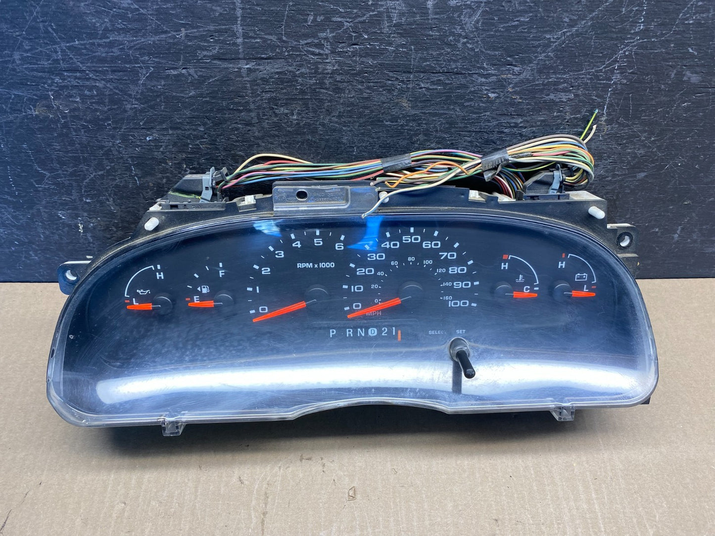 2006 Ford E350 Gauge Speedometer Cluster ag9364 DG0