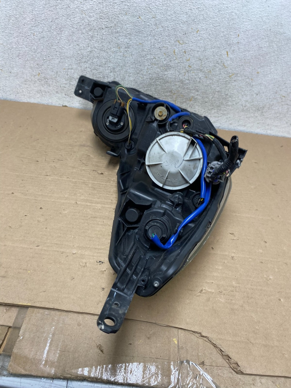 2013 2014 Subaru Legacy Outback Left Driver Halogen Headlight AH9482 DW7