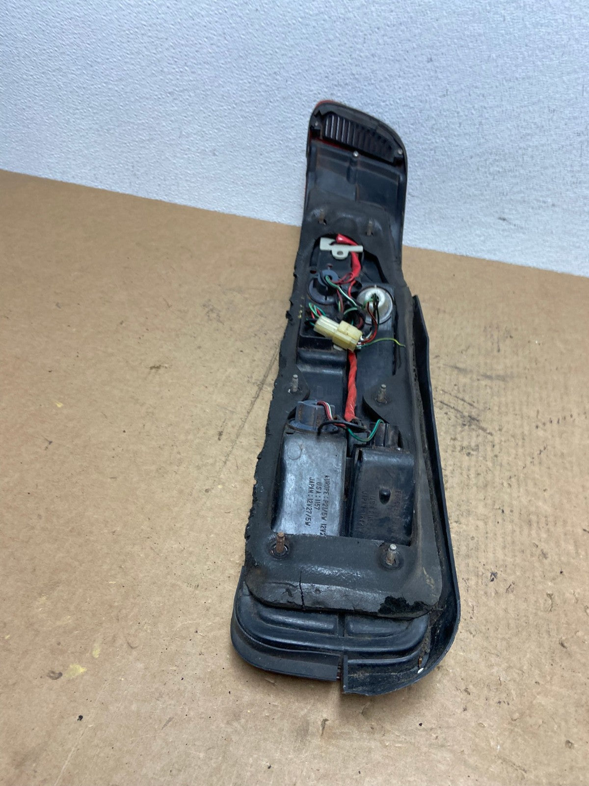 1990 to 1993 Acura Integra Right Passenger RH  Side Tail light AC3477 LK8