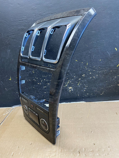 2007 - 2012 GMC Acadia A/C Heater Climate Control Radio Panel Bezel OE AB1897 DG2
