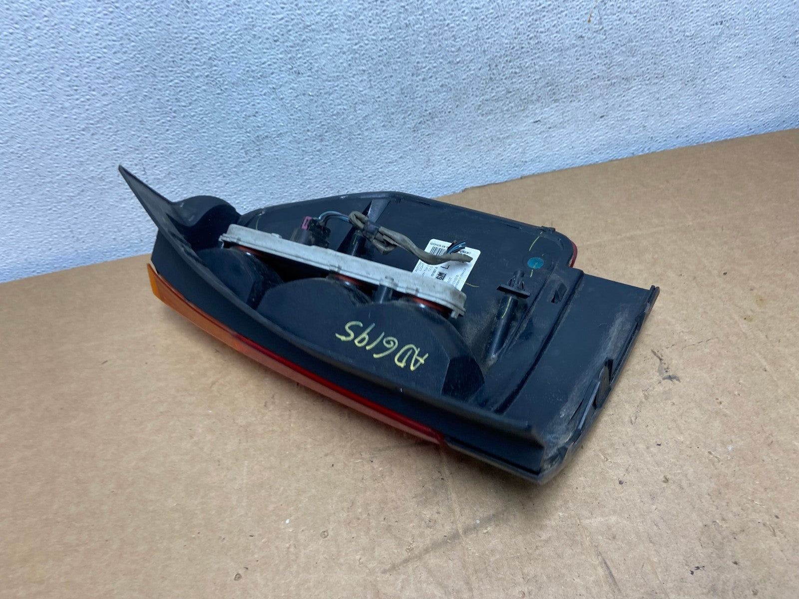 2002 to 2009 Gmc Envoy Left Driver Lh Side Tail Light AD6195 LK7