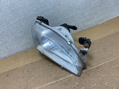 1998 to 2000 Toyota Corolla Front Right Passenger RH Headlight AB5219 DW1