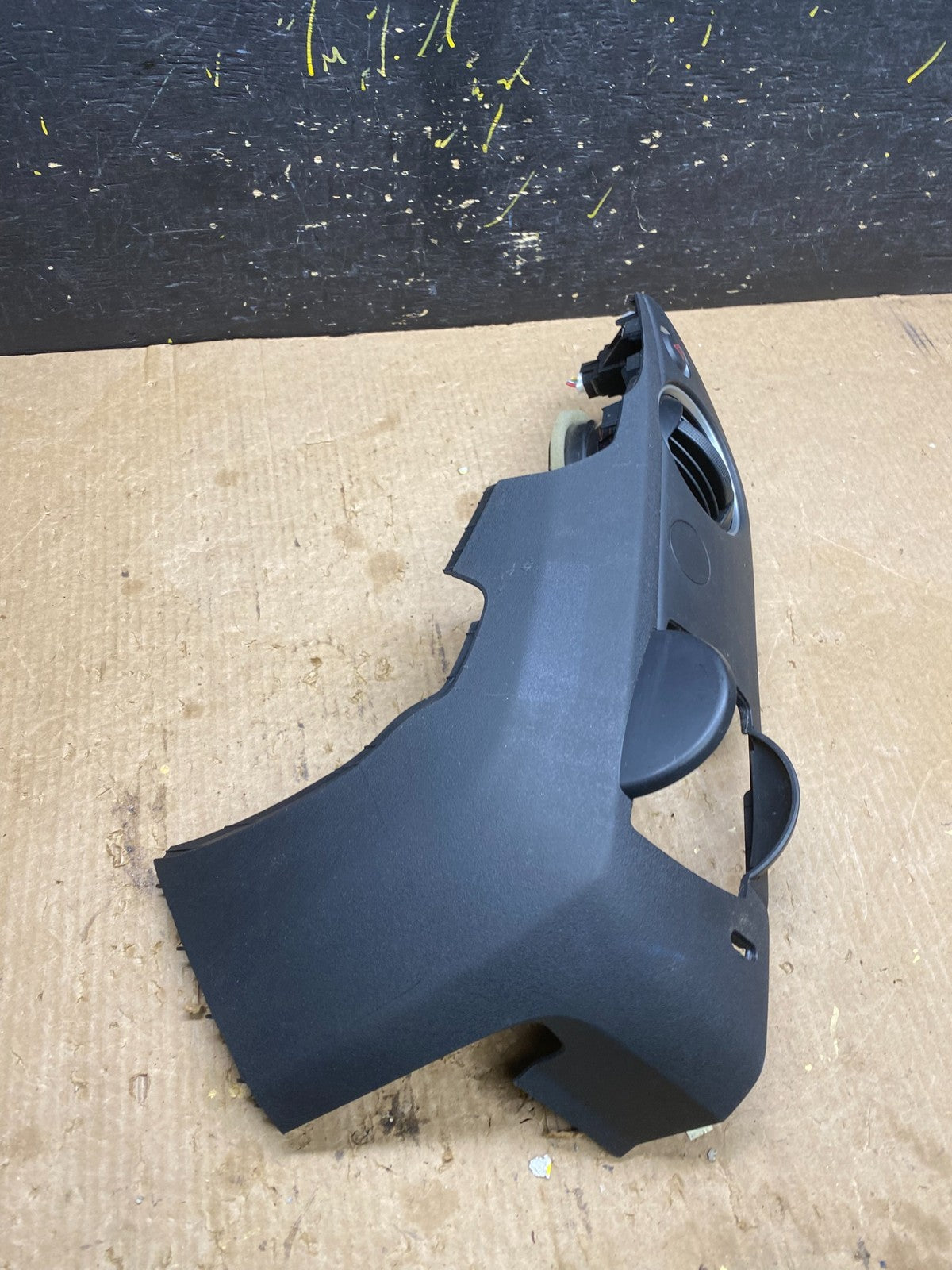 2009 - 2015 Honda Pilot Left Dash Vent Center Panel Bezel OEM Z7190 DG1