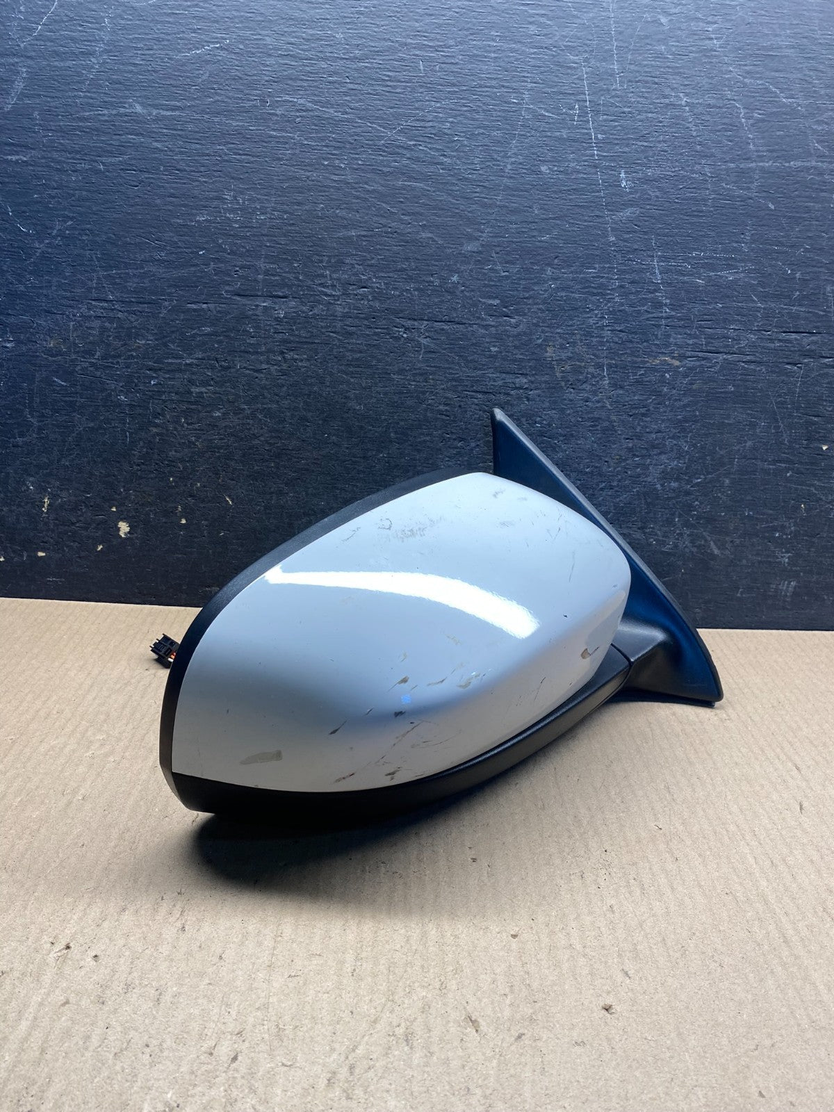 2014 - 2021 Jeep Cherokee Right Passenger View Door Mirror AI7097 DW1