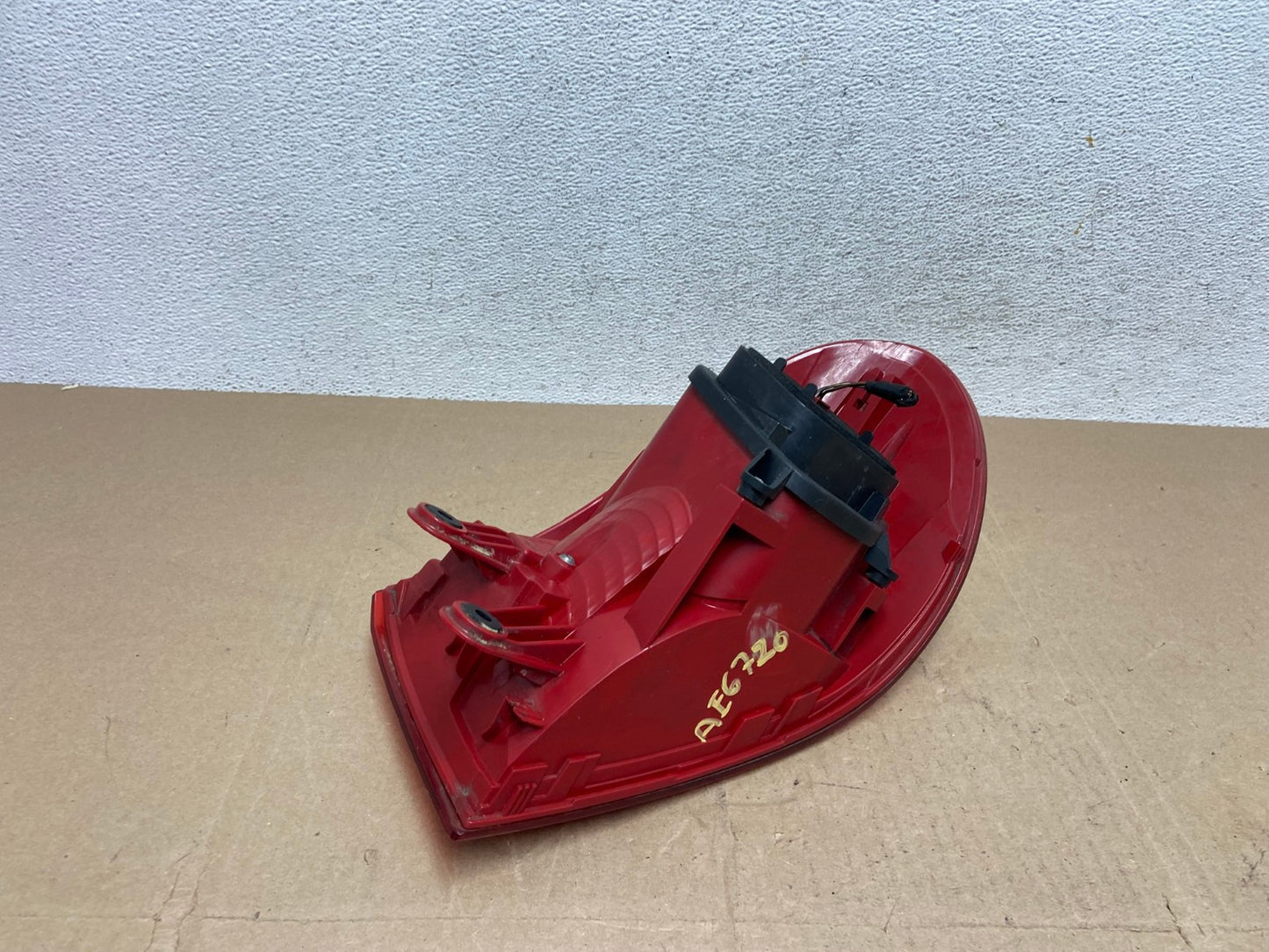 2012-2017 Volkswagen Tiguan Left Driver LH Side Tail Light AE6720 LK5