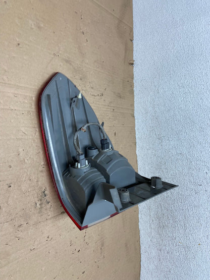 2005 2006 2007 Honda Odyssey Left Driver LH Side Tail Light AE9261 LK3