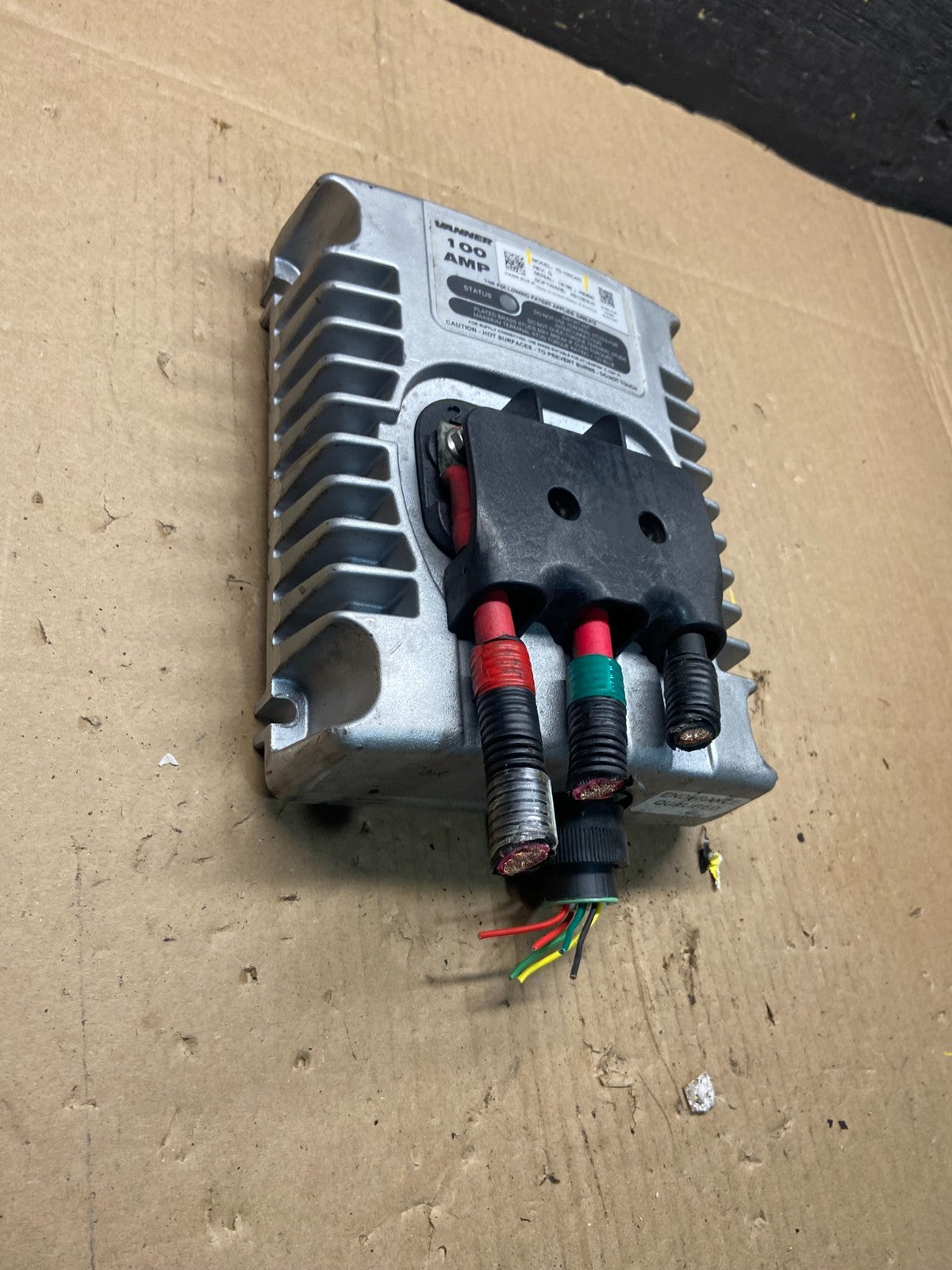 Vanner 70-100 Battery Equalizer 100 Amp 24 Volt Input to 12 Volt Output T1943 PS2