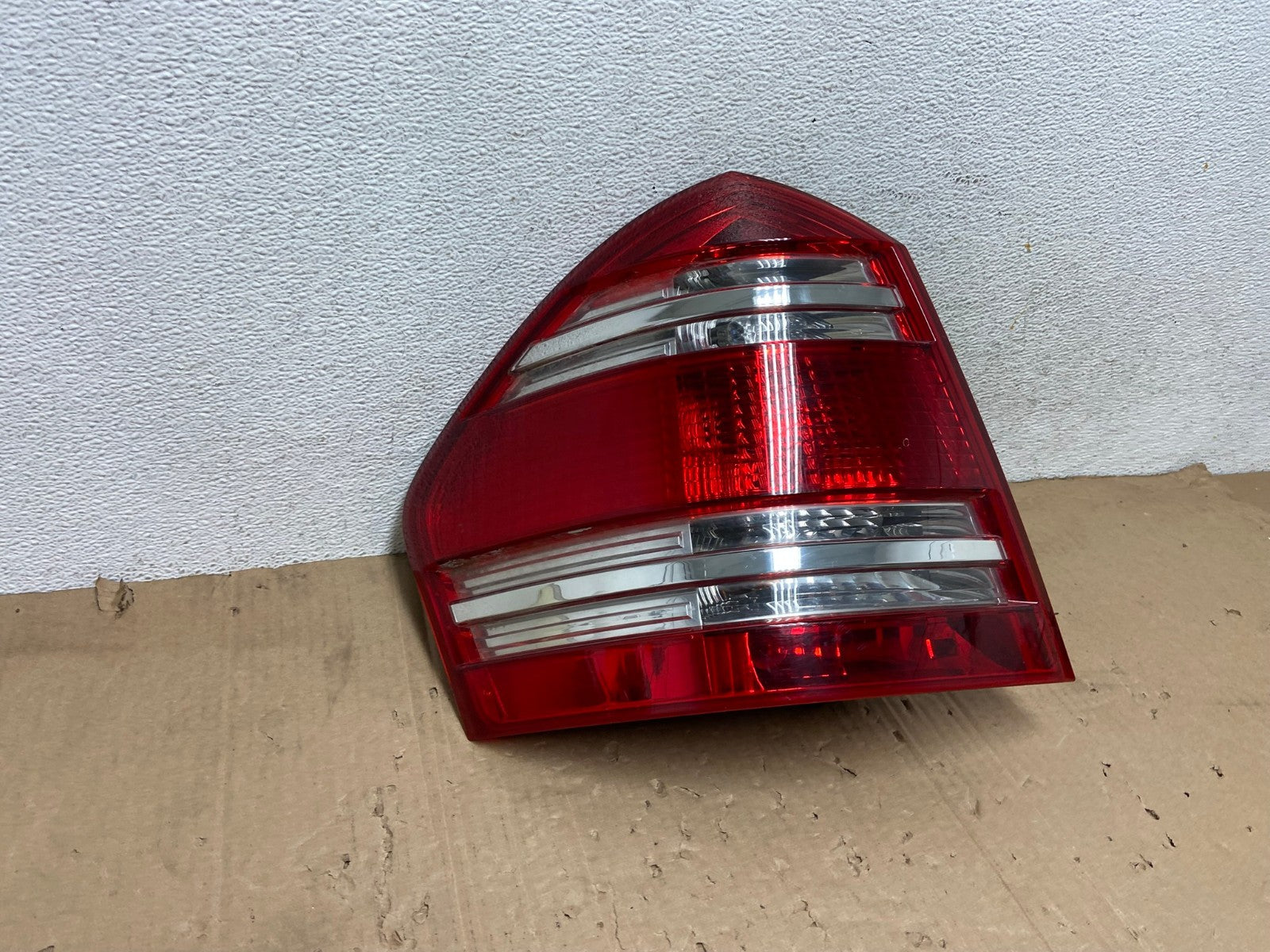 2007 to 2009 Mercedes GL-Class GL450 Left Driver LH Tail Light AE9211 LK2