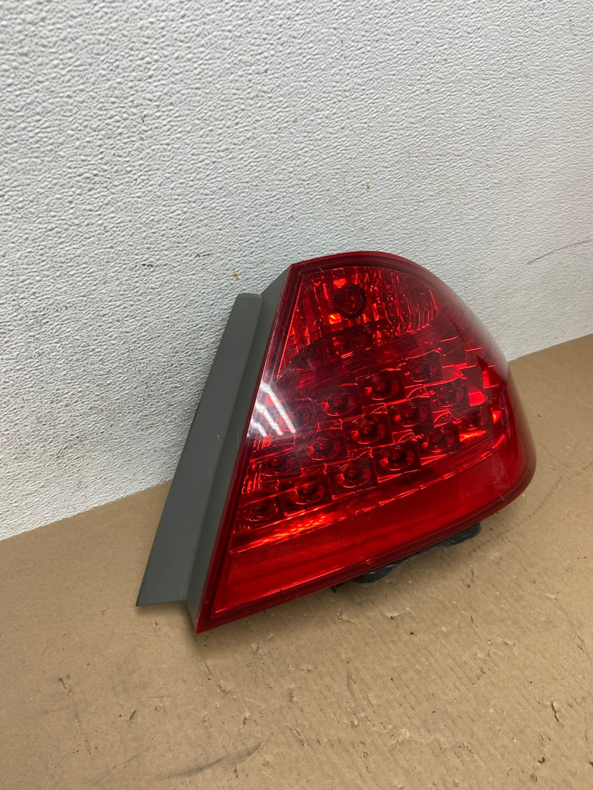 2006 - 2007 Honda Accord Right Passenger Side Tail light AD6533 LK2