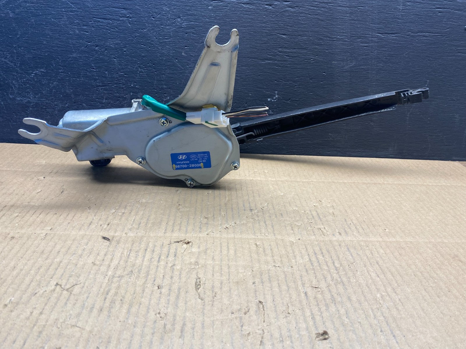 2007 - 2010 Hyundai Santa Fe Rear Glass Windshield Wiper Motor ad1534 DG5