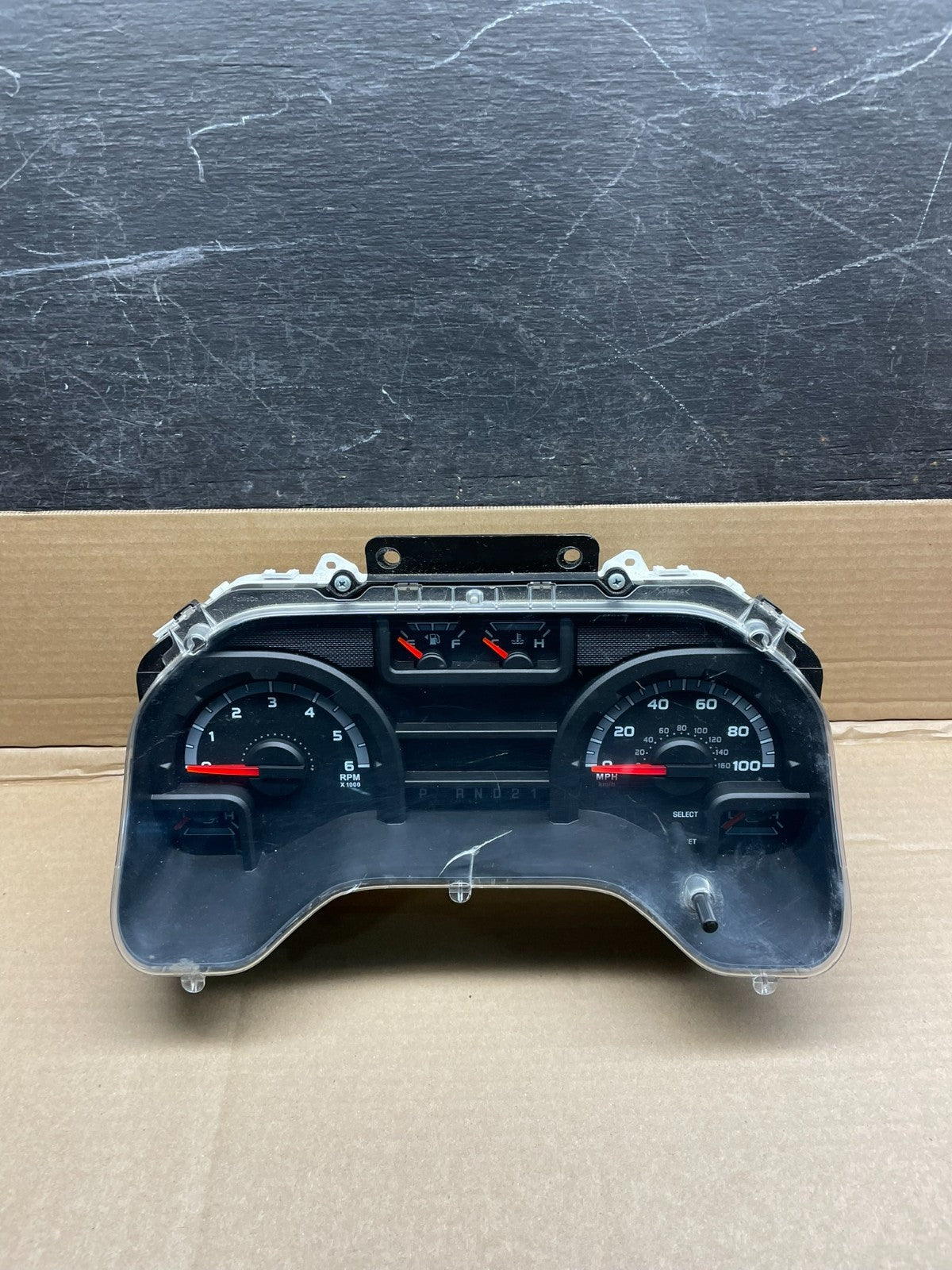 2014 Ford E150 E250 E350 VAN Gauge Speedometer Cluster OEM W1470 DG0