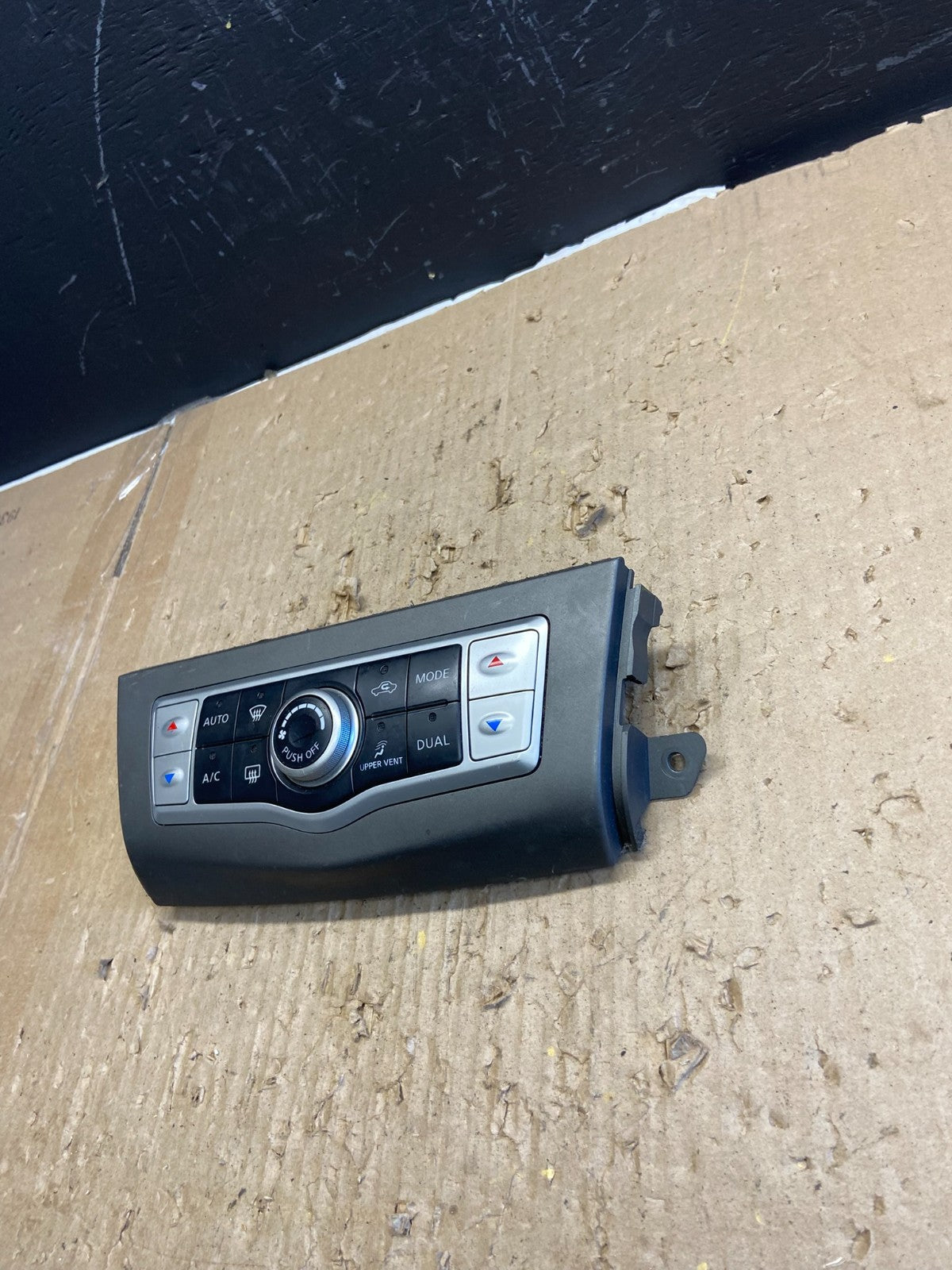 2009 - 2012 Nissan Murano Temperature Climate A/C AC Control Panel AB5859 DG1