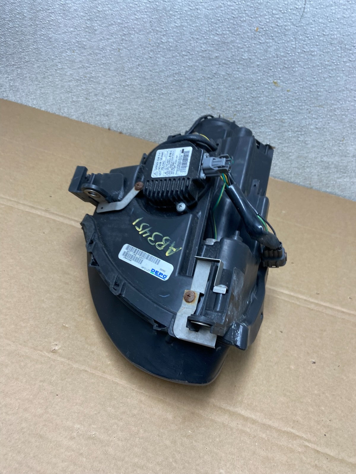 2003-2005 Infiniti G35 Coupe Headlight Left Driver LH Xenon HID Depo AB3451 DG6