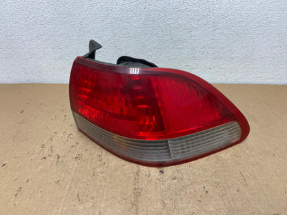 2001 to 2002 Honda Accord Sedan 4door Right Passenger Tail Light AC7314 LK0