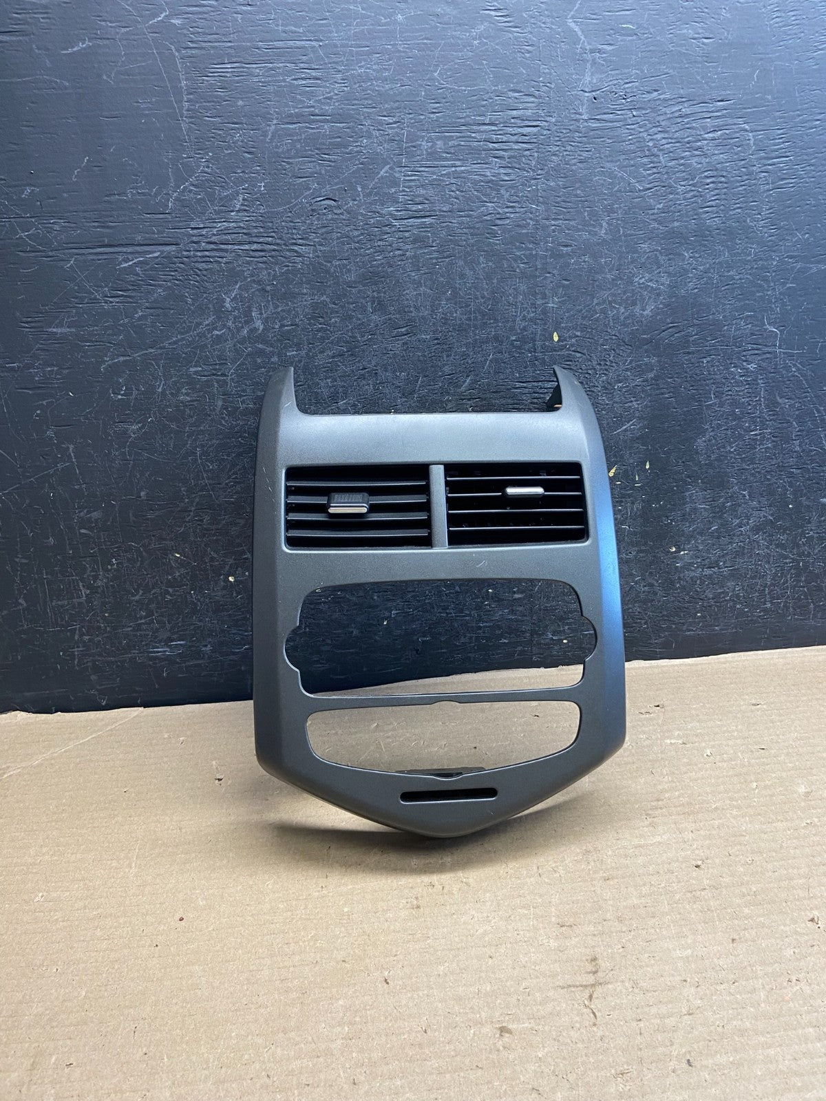 2012-2016 Chevrolet Sonic Center Dash Radio Air Vent Trim Bezel AH3469 DG0