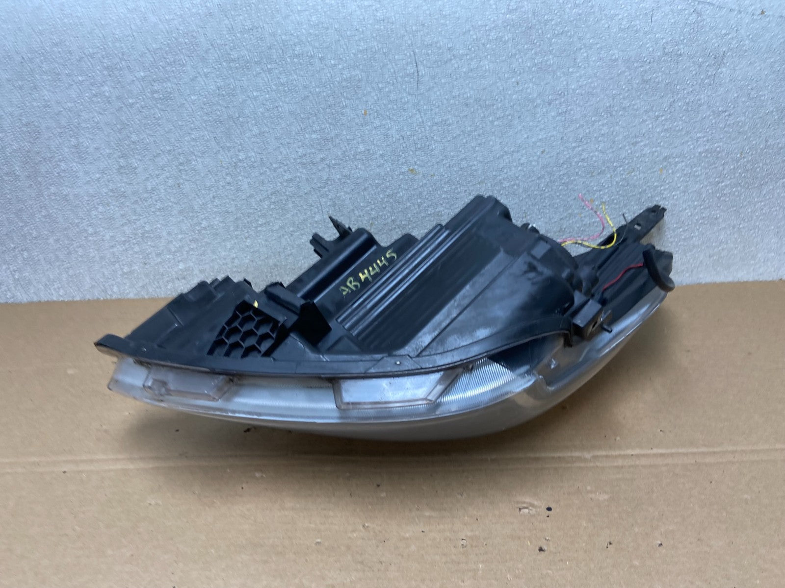 2015 to 2019 Nissan Versa Headlight Right Passenger RH Side Oem AB4445 DW6