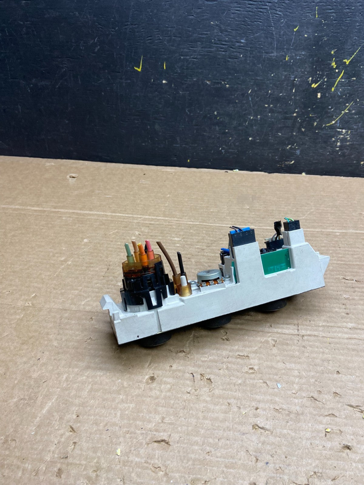 2008-2010 Chevrolet Express 1500 2500 3500 Climate Control Panel W0386 DG4