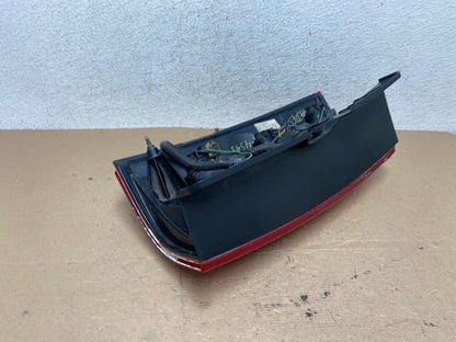 2007 to 2011 GMC Yukon Right Passenger RH Side Tail Light AF4548 LK7