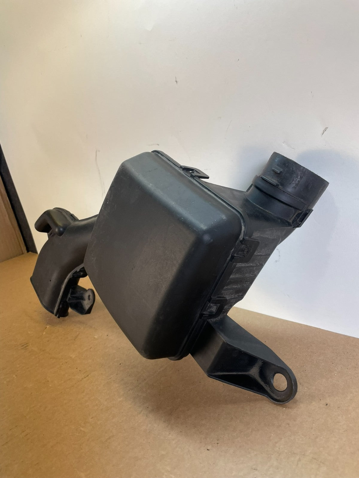 2013 to 2020 Nissan NV200 Engine Air Intake Hose 3LM01 AG3038 DG1