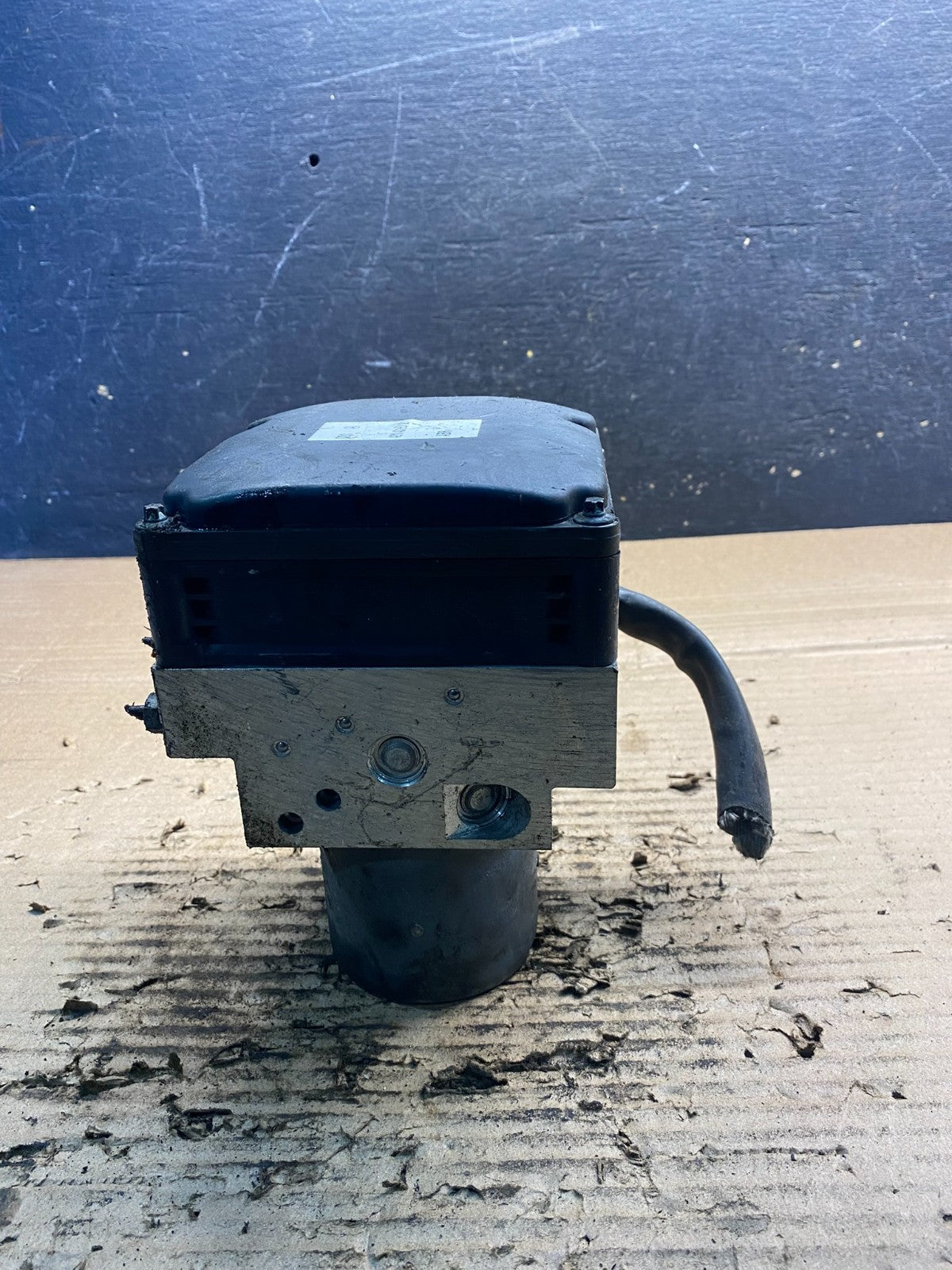 2006 to 2011 Mercedes CLS550 CLS-Class ABS Pump Module A2095450232 aa3234 DG4