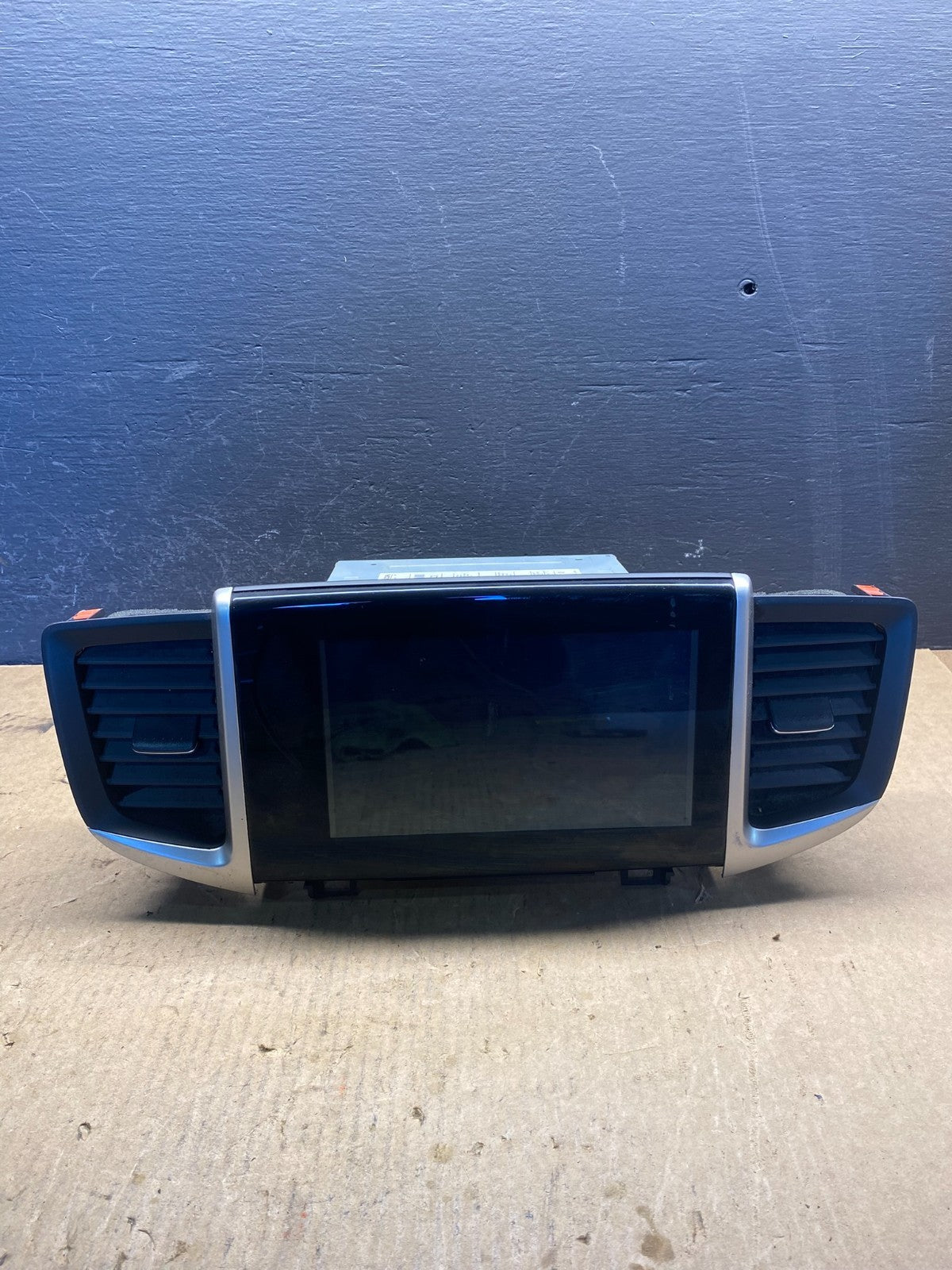 2017-2018 Honda Ridgeline AM FM Radio Screen Display Navi Air Vent AC7119 DG0