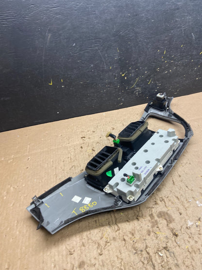 2005 to 2010 Honda Odyssey Radio Climate Control Dash Trim Bezel T8880 DG4