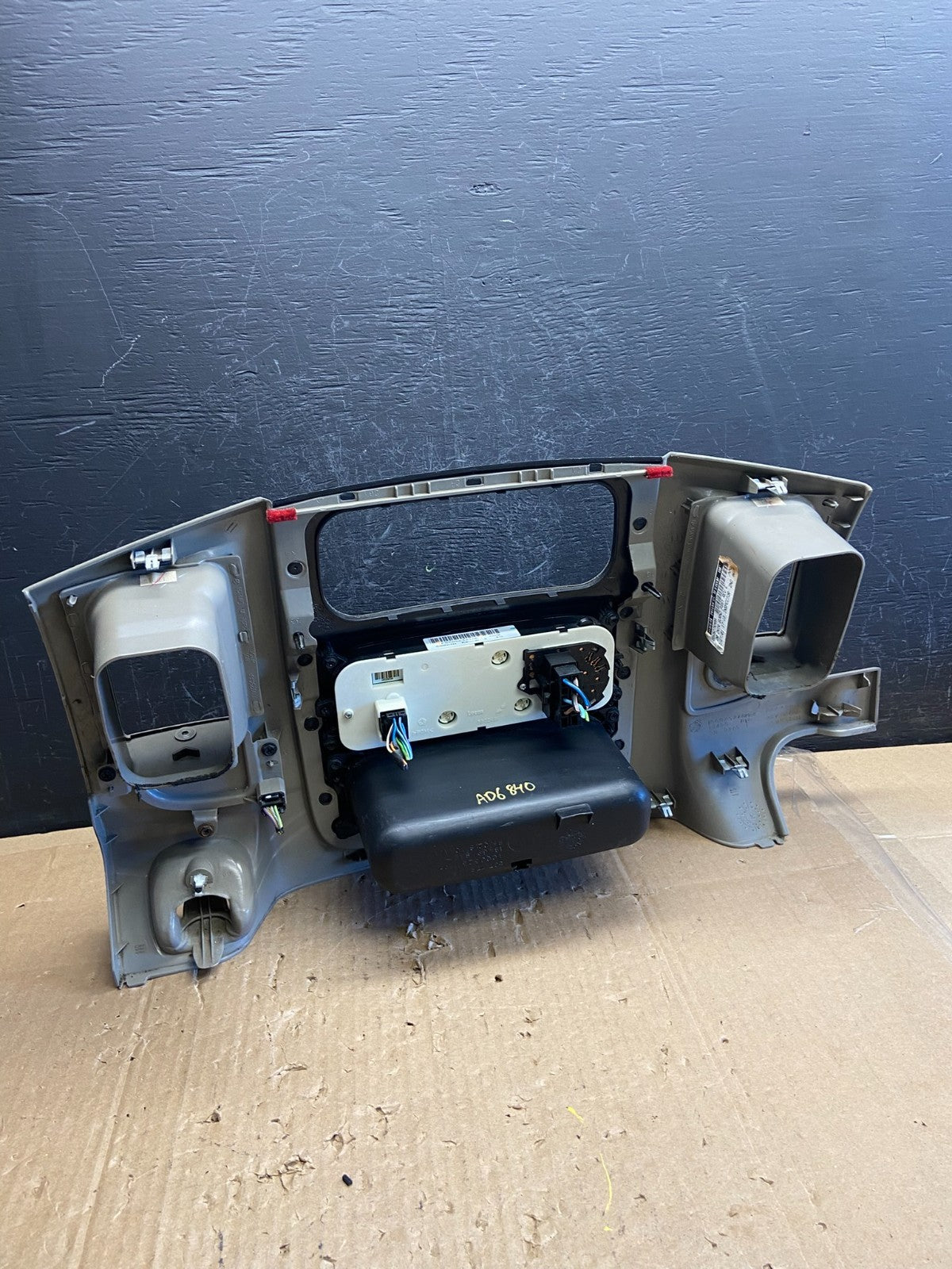 2002 to 2005 Dodge Ram Radio Climate Control Dash Air Vent Bezel Trim AD6840 DG3