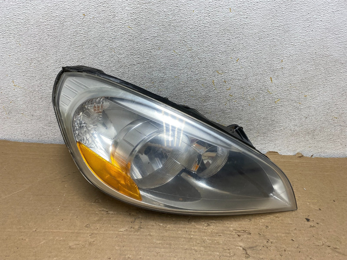 2011 to 2013 Volvo S60 Right Passenger RH Side Halogen Headlight AH9049 DG0