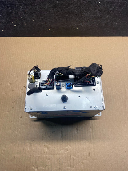 2010 to 2011 Cadillac SRX AM/FM/CD/MP3 Radio Head Unit Receiver AG3820 DG5