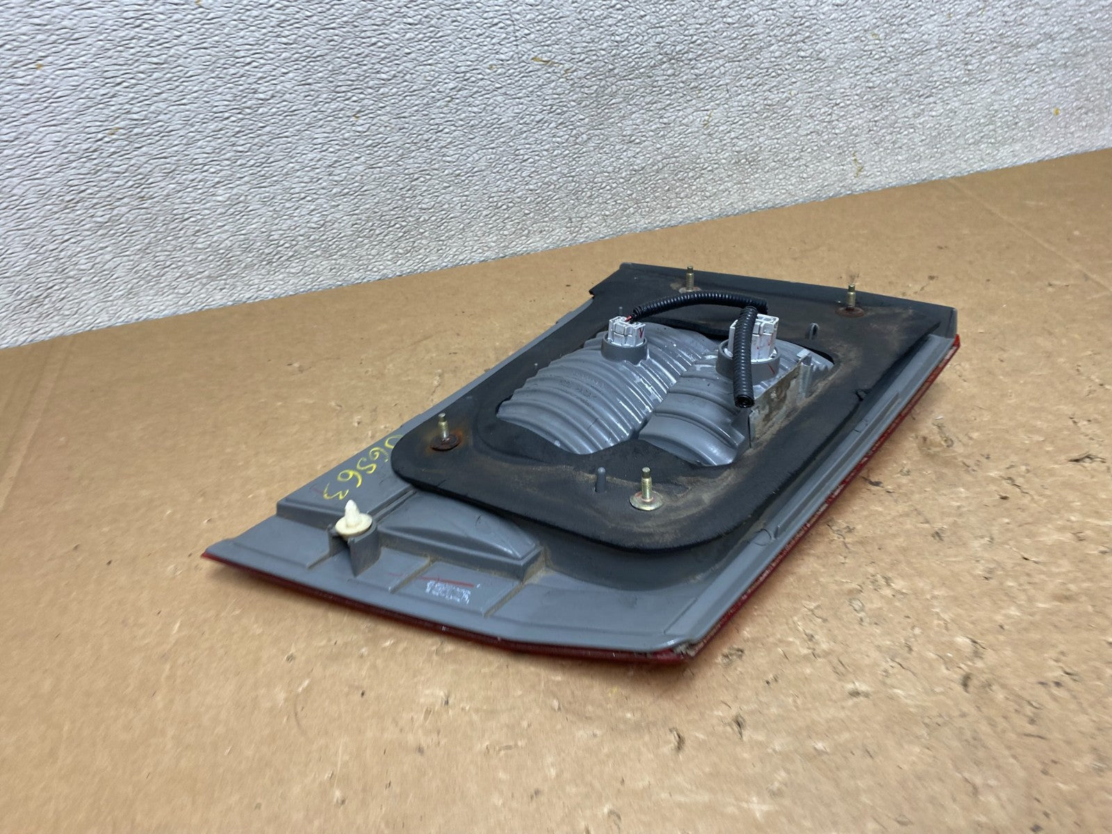 2005 2006 2007 Honda Odyssey Inner Right Passenger RH Tail Light V5645 DW5