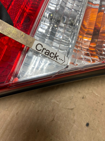 2002 2003 2004 Toyota Camry Left Driver LH Side Tail Light AF9641 DW4